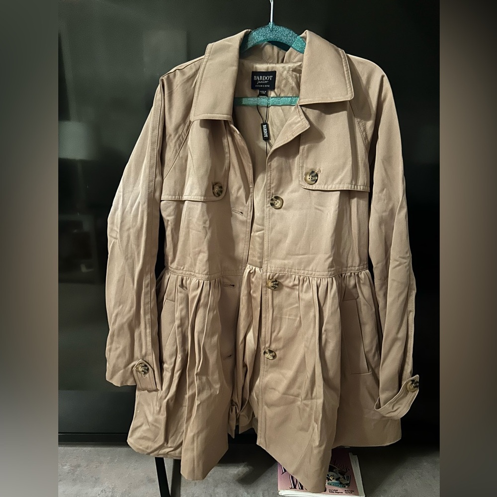 Long-Sleeve Mia Trench Coat***
